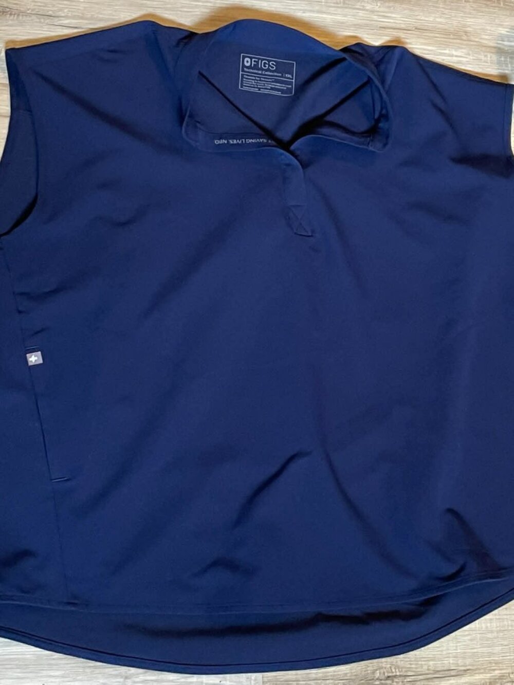 FIGS Women's Rafaela Oversized Scrub Top - Night Sky - Size xxl EUC